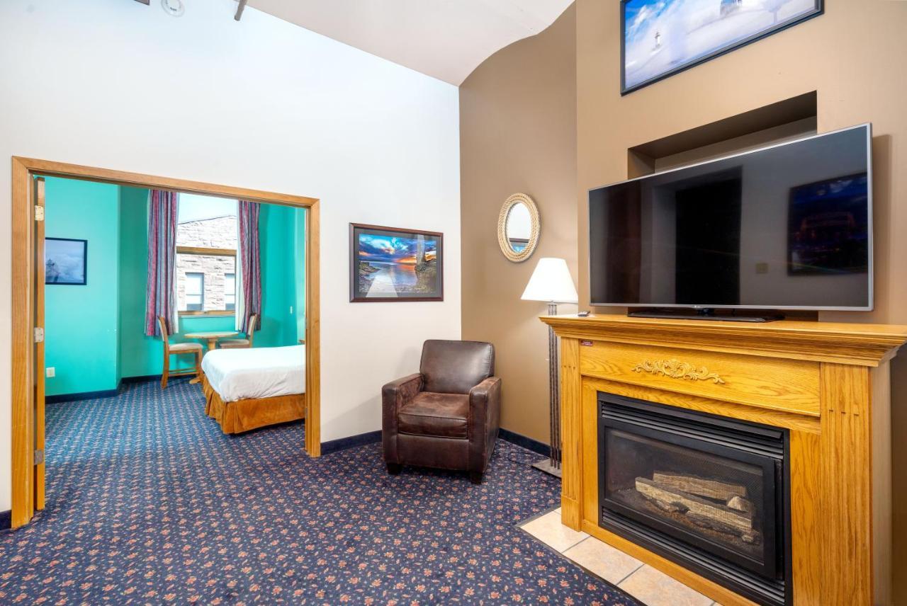 דולות The Suites Hotel At Waterfront Plaza מראה חיצוני תמונה