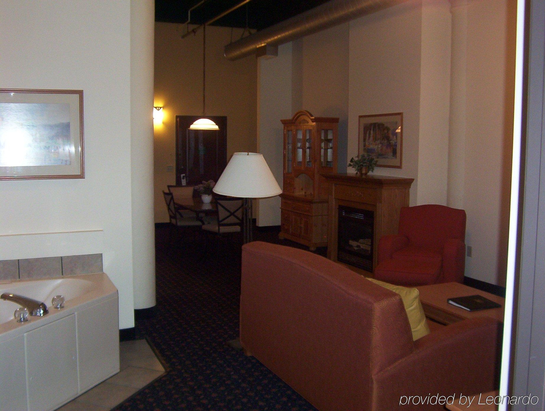דולות The Suites Hotel At Waterfront Plaza חדר תמונה