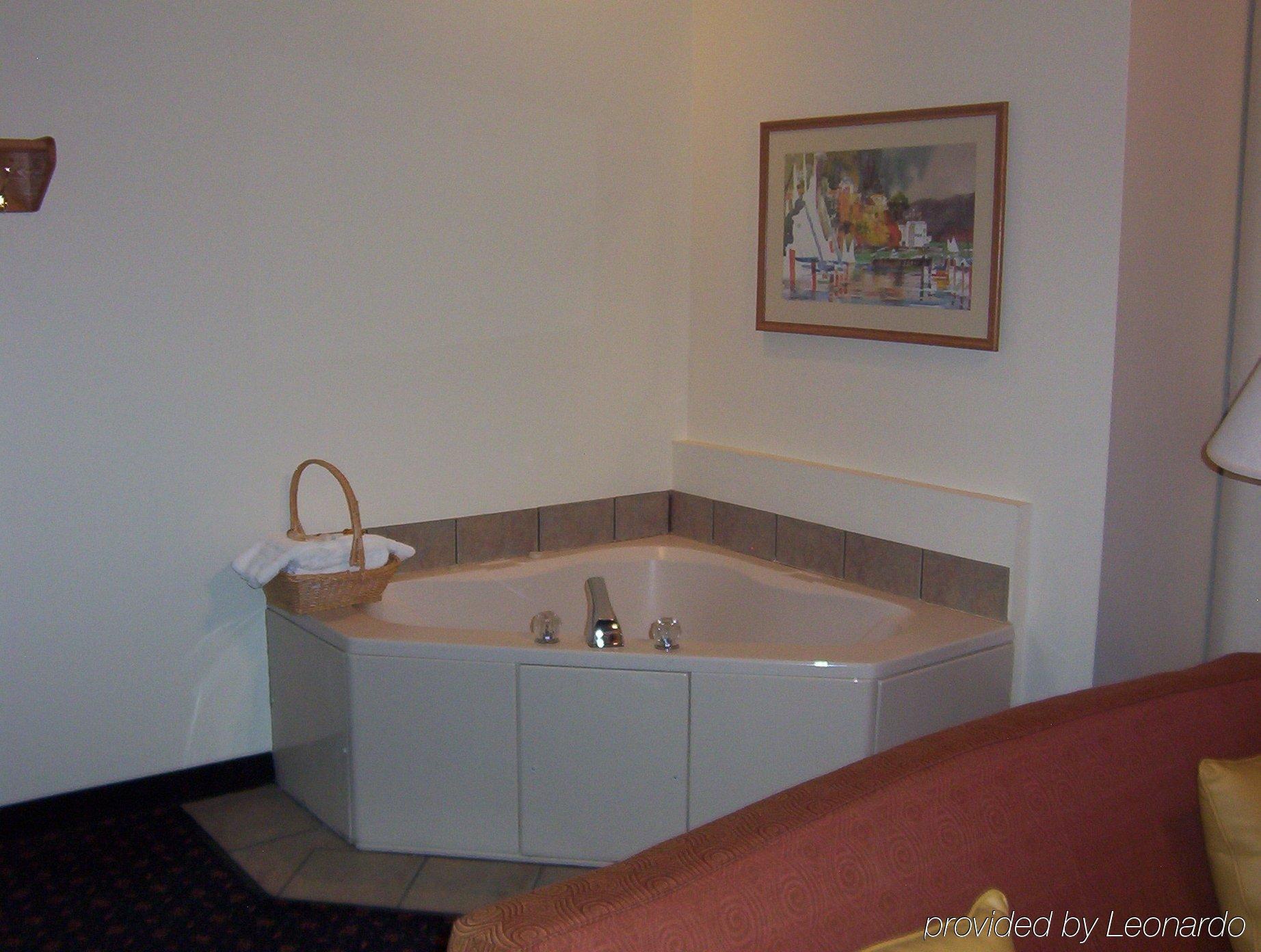 דולות The Suites Hotel At Waterfront Plaza חדר תמונה