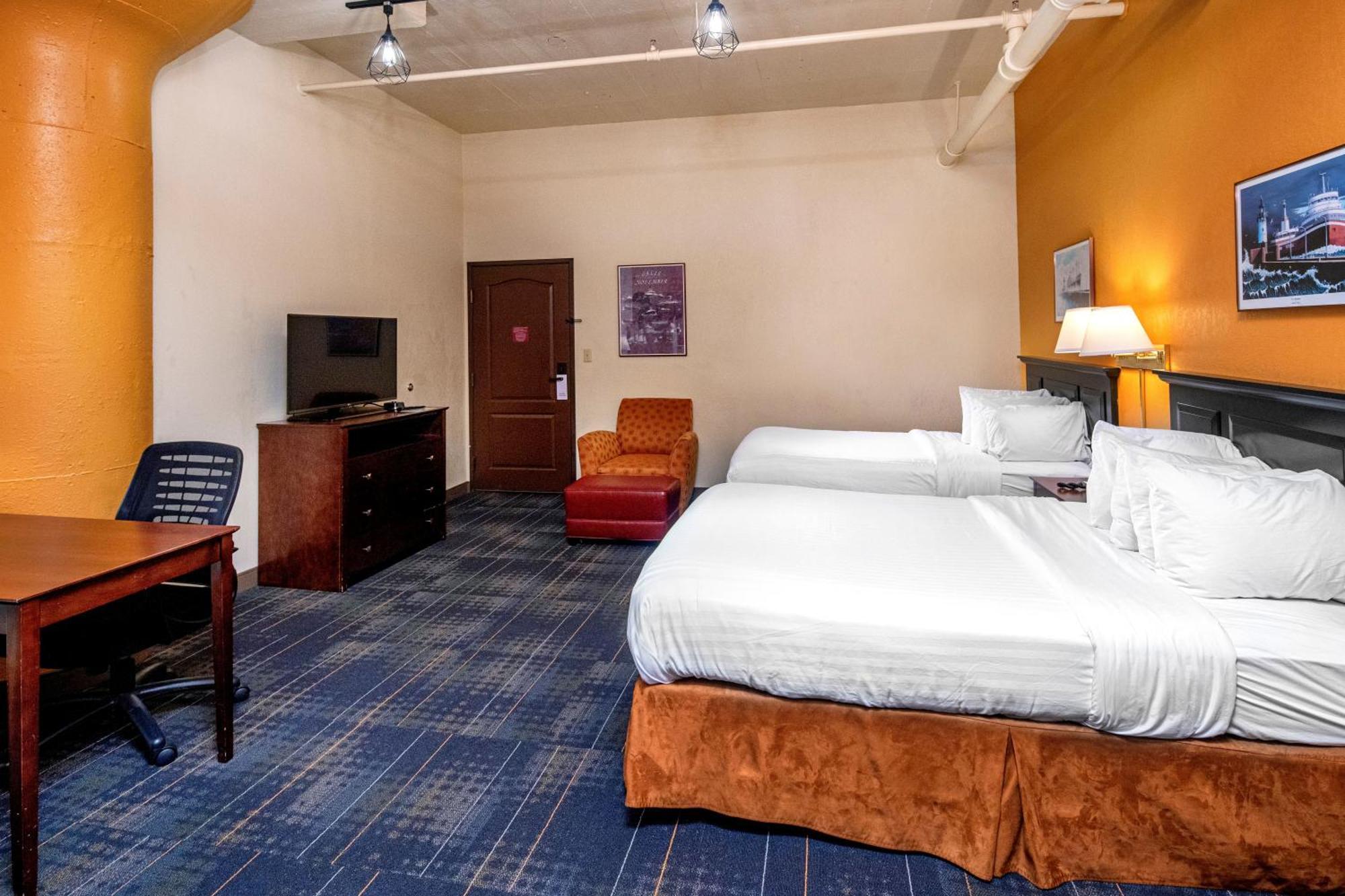 דולות The Suites Hotel At Waterfront Plaza מראה חיצוני תמונה